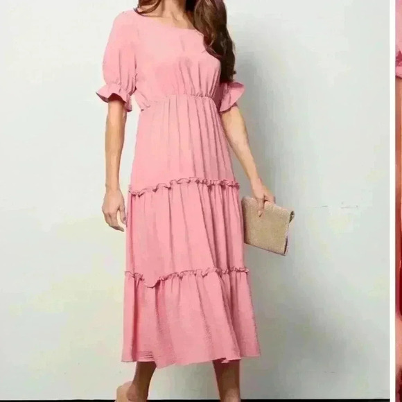 NWOT Short Sleeve Tiered Maxi Dress - Picture 3 of 4